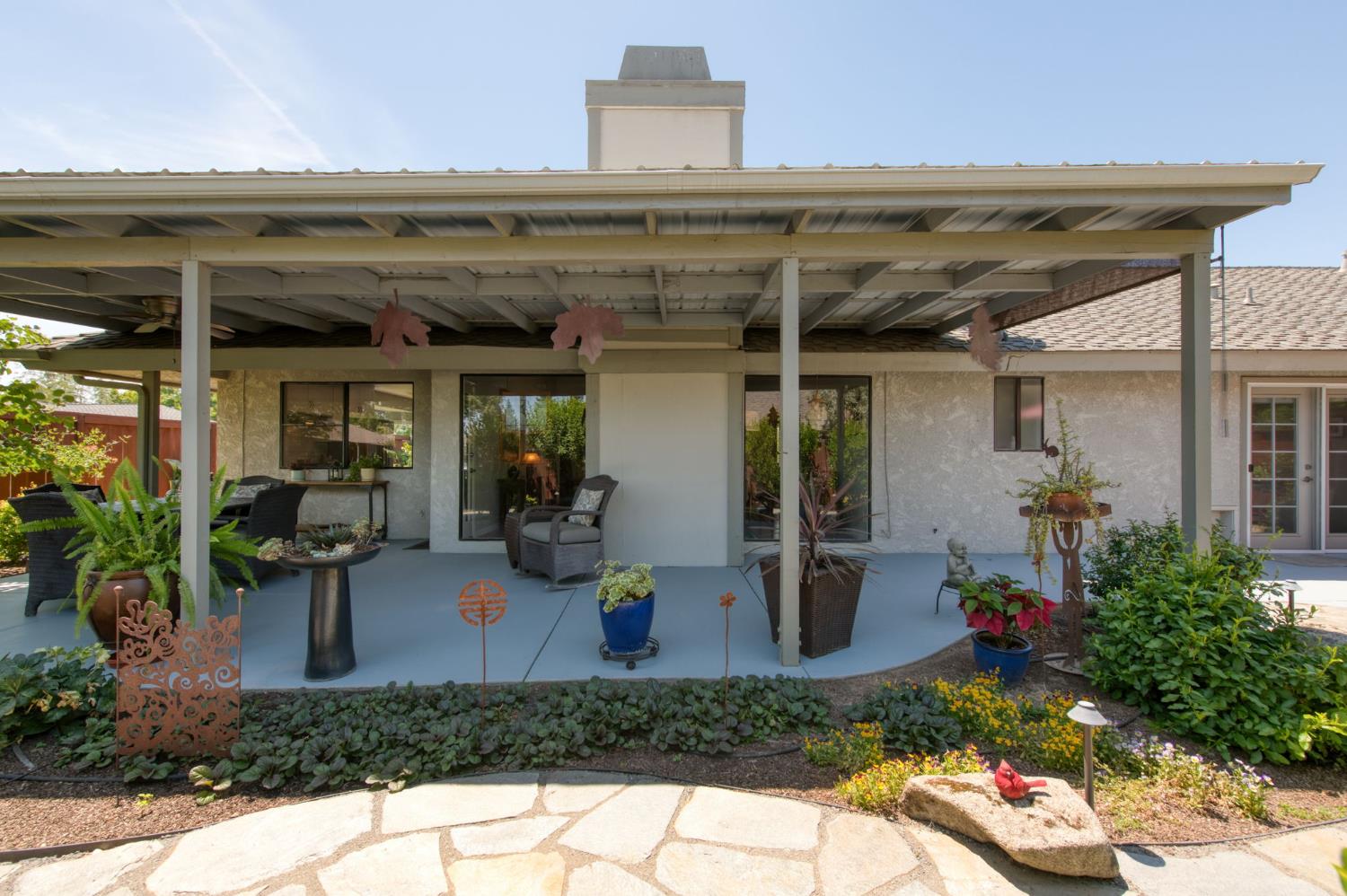 6331 N Palm Ave, Fresno, CA 93704