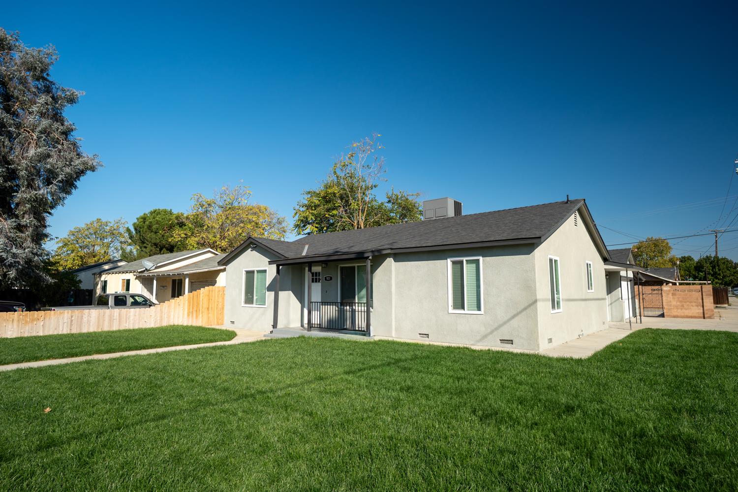 901 Bloker St, Madera, CA 93638