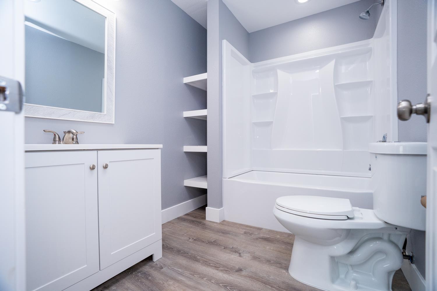 901 Bloker St, Madera, CA 93638