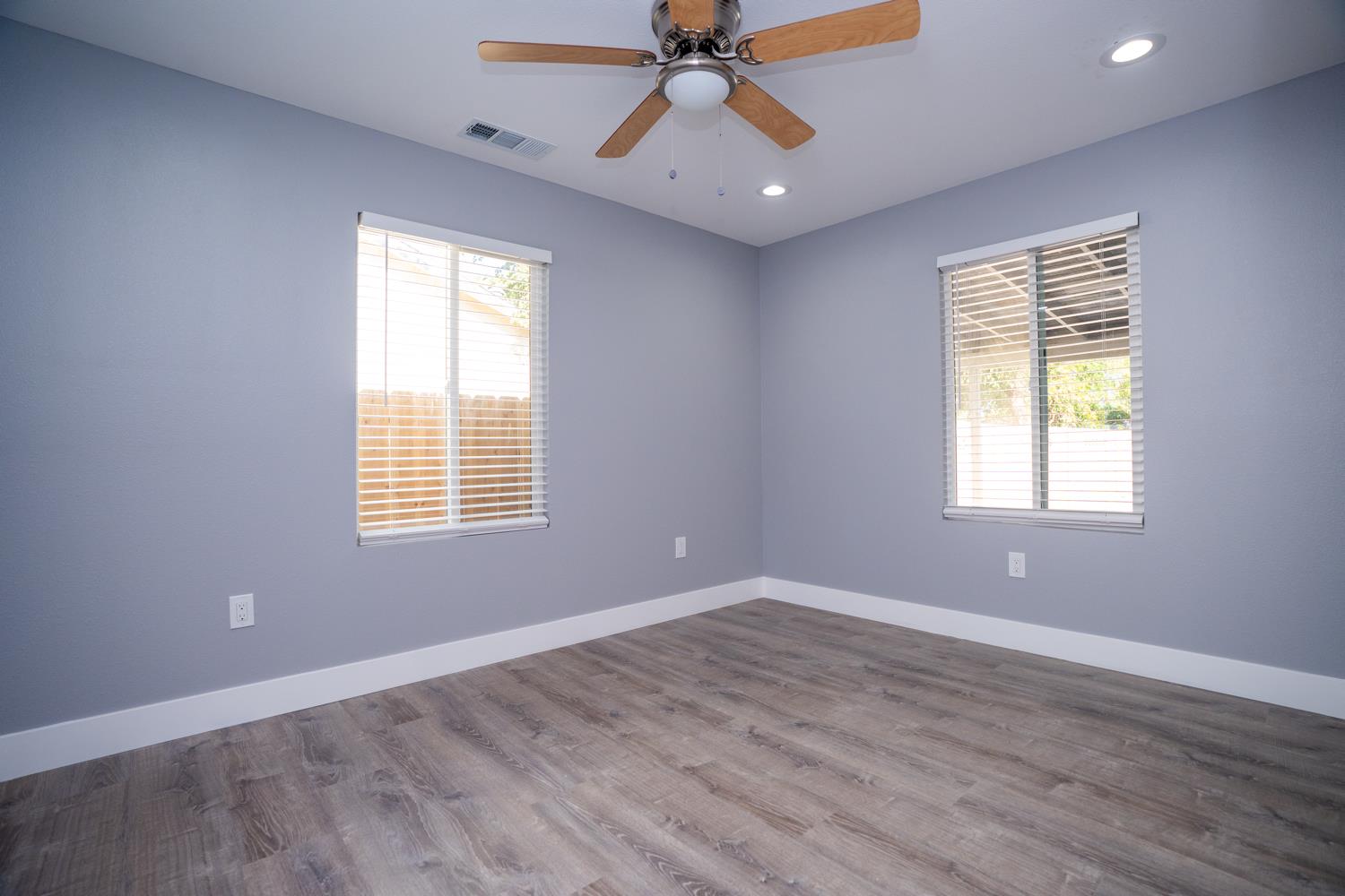 901 Bloker St, Madera, CA 93638