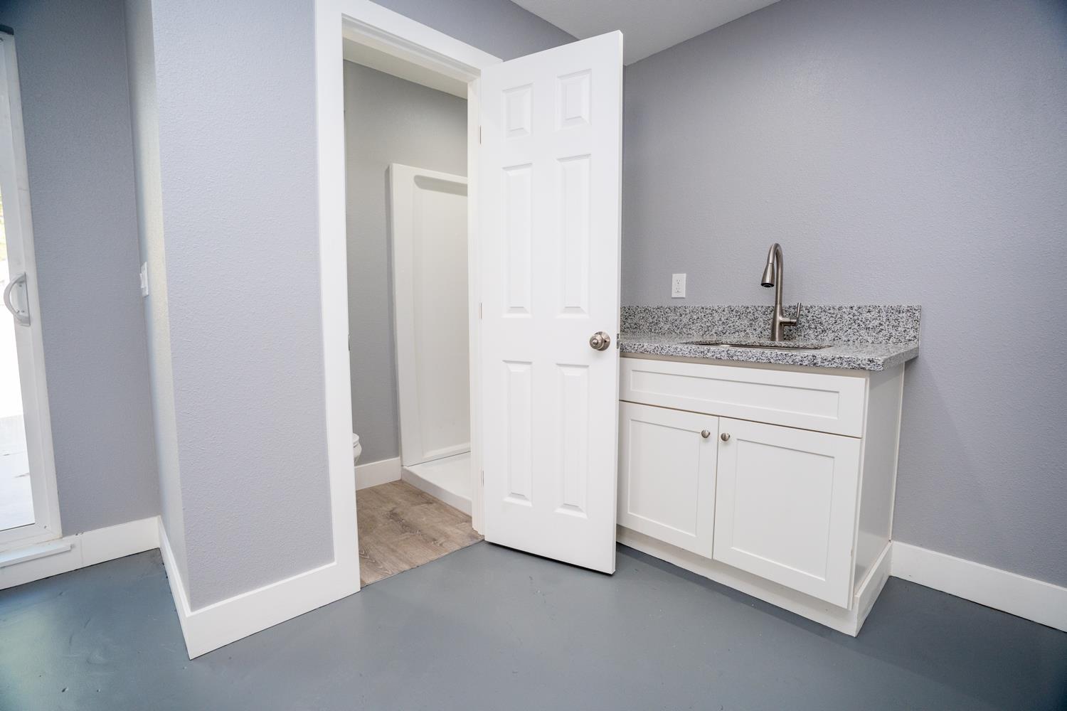 901 Bloker St, Madera, CA 93638