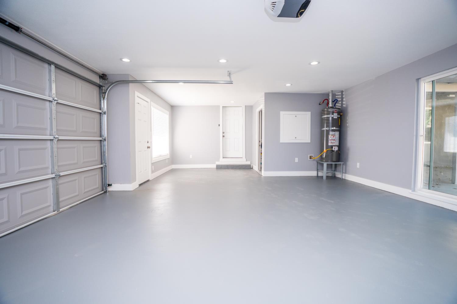 901 Bloker St, Madera, CA 93638